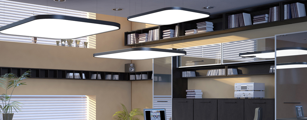 Büro mit quadratischen Pendelleuchten